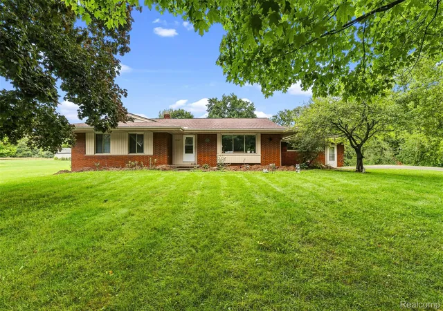 Photo 2 of Single family home for sale at 10407 Hegel Rd, Goodrich, MI 48438 | MLS# 20261070036 | Listing updated on 2026-09-13