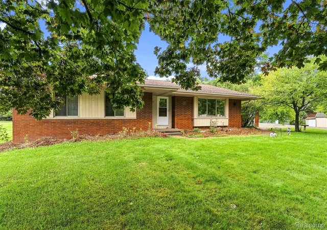 Photo 3 of Single family home for sale at 10407 Hegel Rd, Goodrich, MI 48438 | MLS# 20261070036 | Listing updated on 2026-09-13