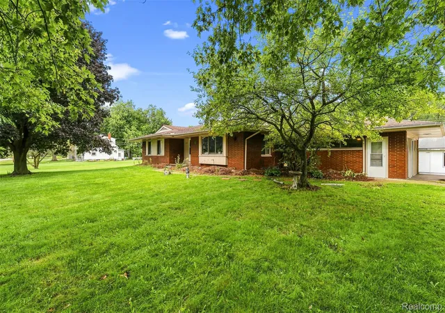 Photo 4 of Single family home for sale at 10407 Hegel Rd, Goodrich, MI 48438 | MLS# 20261070036 | Listing updated on 2026-09-13
