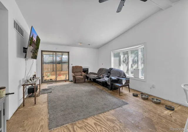Photo 3 of Single family home for sale at 1541 Yellowbrick Rd, Trenton, MI 48183 | MLS# 20261070038 | Listing updated on 2026-09-03