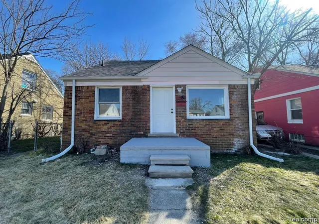 Photo 1 of Single family home for sale at 17924 Mackay St, Detroit, MI 48212 | MLS# 20261070043 | Listing updated on 2026-09-04