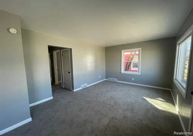 Photo 3 of Single family home for sale at 17924 Mackay St, Detroit, MI 48212 | MLS# 20261070043 | Listing updated on 2026-09-04