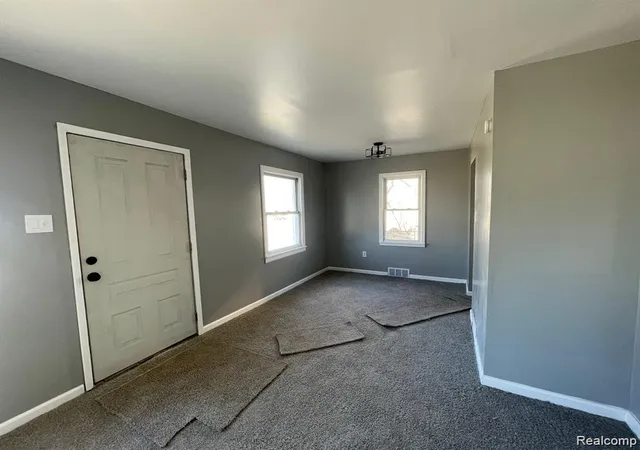 Photo 3 of Single family home for sale at 17924 Mackay St, Detroit, MI 48212 | MLS# 20261070043 | Listing updated on 2026-09-04