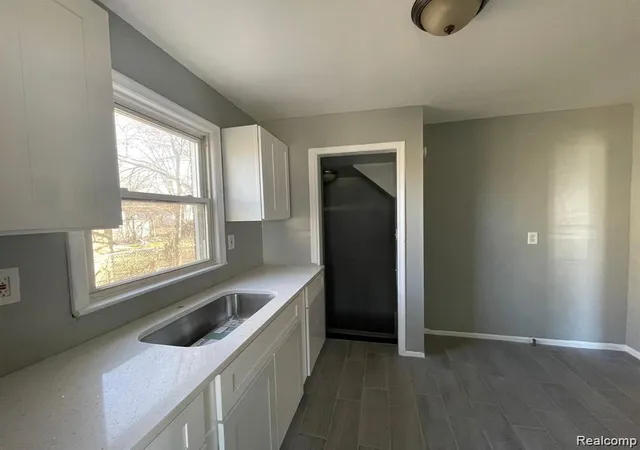 Photo 4 of Single family home for sale at 17924 Mackay St, Detroit, MI 48212 | MLS# 20261070043 | Listing updated on 2026-09-04