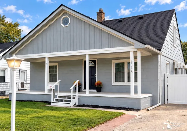 Photo 3 of Single family home for sale at 13835 Helen St, Southgate, MI 48195 | MLS# 57050220379 | Listing updated on 2026-09-10