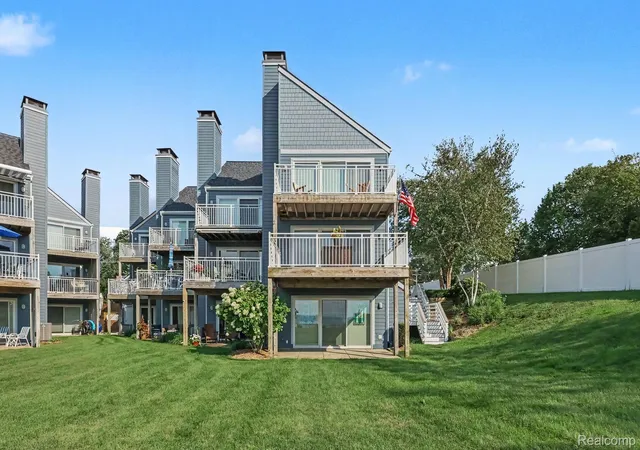 Photo 2 of Condo for sale at 215 N Shore Dr #1, South Haven, MI 49090 | MLS# 20261070055 | Listing updated on 2026-09-17