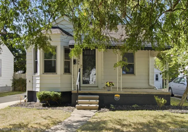 Photo 1 of Sale Pending at 18948 Kenosha St, Harper Woods, MI 48225 | MLS# 20261070056 | Listing updated on 2026-09-23