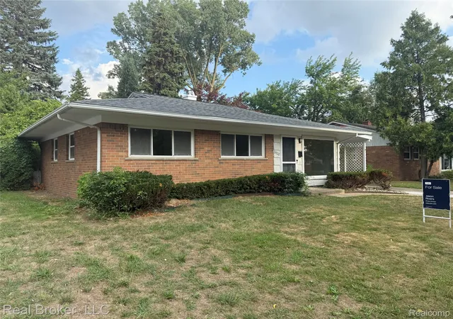 Photo 3 of Single family home for sale at 21920 Fern St, Oak Park, MI 48237 | MLS# 20261070059 | Listing updated on 2026-09-10