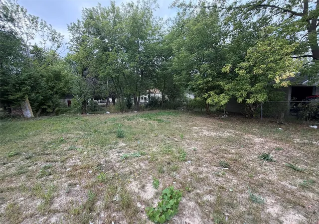 Photo 1 of Land for sale at 19539 Kelly Rd, Harper Woods, MI 48225 | MLS# 20261070073 | Listing updated on 2026-09-01