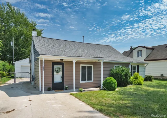 Photo 2 of Single family home for sale at 39280 Muffatt St, Harrison Township, MI 48045 | MLS# 20261070078 | Listing updated on 2026-09-11