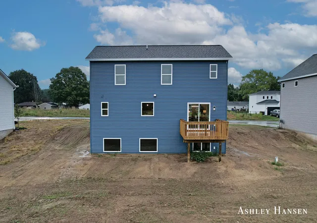 Photo 2 of Single family home for sale at 125 Chase Nw, Kent City, MI 49330 | MLS# 65026046281 | Listing updated on 2026-09-09