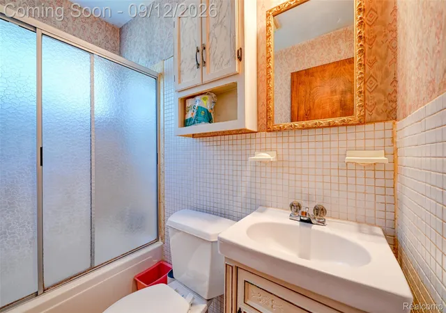Photo 2 of Single family home for sale at 4681 Newcroft St, Commerce Township, MI 48382 | MLS# 20261070081 | Listing updated on 2026-09-12