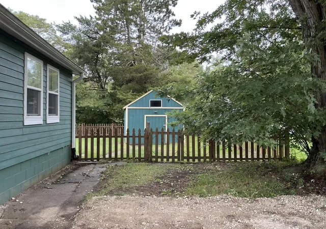 Photo 3 of Single family home for sale at 82248 45th Avenue, Coloma, MI 49038 | MLS# 71026046285 | Listing updated on 2026-09-14