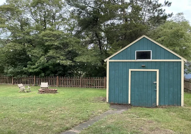 Photo 4 of Single family home for sale at 82248 45th Avenue, Coloma, MI 49038 | MLS# 71026046285 | Listing updated on 2026-09-14