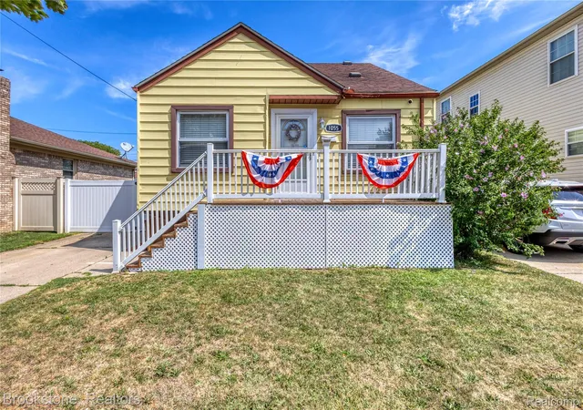Photo 1 of Sale Pending at 1055 8th Street, Wyandotte, MI 48192 | MLS# 20261070088 | Listing updated on 2026-09-22