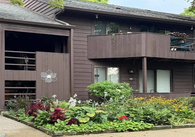 Photo 1 of Sale Pending at 205 E Jolly Rd, Lansing, MI 48910 | MLS# 79080073078 | Listing updated on 2026-09-15
