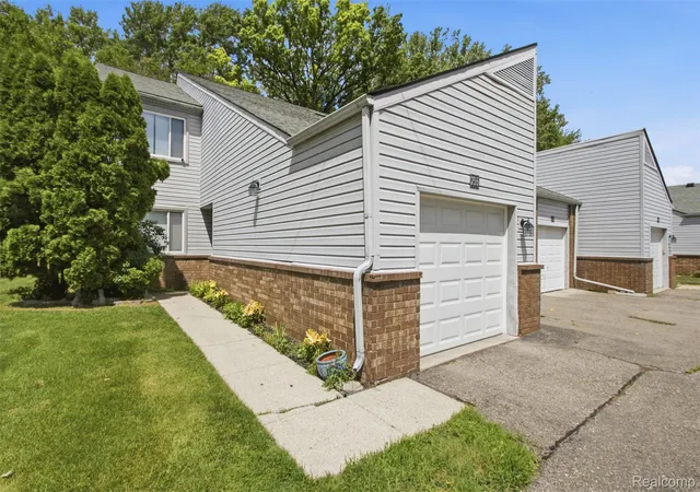 Photo 1 of Condo for sale at 735 Claire Pointe Cir, Saint Clair Shores, MI 48081 | MLS# 20261070096 | Listing updated on 2026-09-02