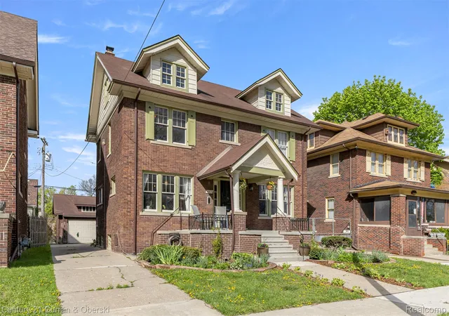 Photo 2 of Single family home for sale at 4815 Iroquois St, Detroit, MI 48214 | MLS# 20261070106 | Listing updated on 2026-09-09