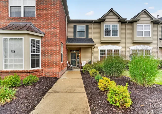 Photo 1 of Condo for sale at 4285 S Hampton Ridge Blvd E #141, Howell, MI 48843 | MLS# 20261070110 | Listing updated on 2026-09-10