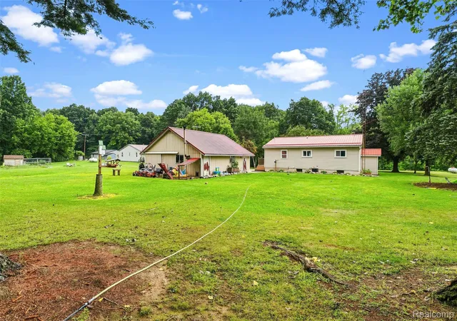 Photo 2 of Single family home for sale at 3319 Valentine Rd, Lapeer, MI 48446 | MLS# 20261070114 | Listing updated on 2026-09-06