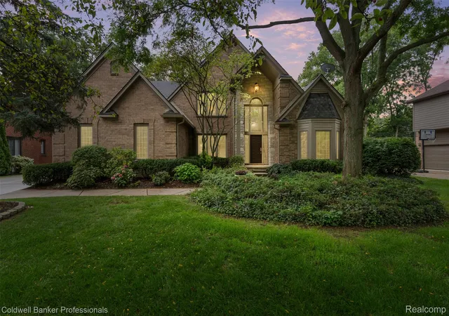 Photo 1 of Single family home for sale at 3623 Cedar Shake Dr, Rochester Hills, MI 48309 | MLS# 20261070123 | Listing updated on 2026-09-06