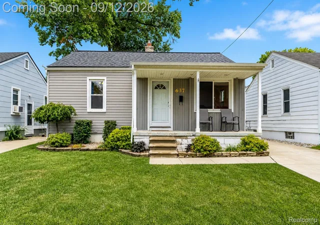 Photo 1 of Sale Pending at 637 E Coy Ave, Hazel Park, MI 48030 | MLS# 20261070126 | Listing updated on 2026-10-08