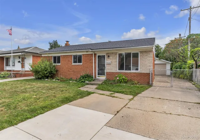Photo 1 of Single family home for sale at 18260 Spring Ct N, Fraser, MI 48026 | MLS# 20261070127 | Listing updated on 2026-09-15