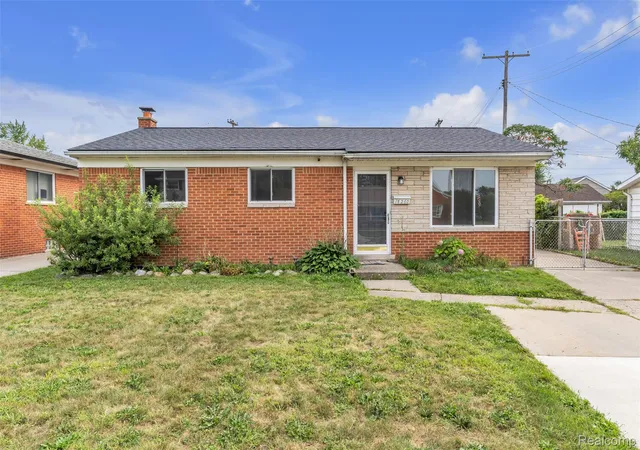 Photo 3 of Single family home for sale at 18260 Spring Ct N, Fraser, MI 48026 | MLS# 20261070127 | Listing updated on 2026-09-15