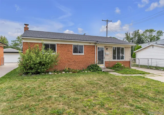 Photo 3 of Single family home for sale at 18260 Spring Ct N, Fraser, MI 48026 | MLS# 20261070127 | Listing updated on 2026-09-15