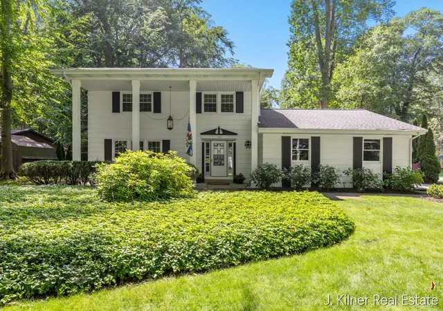 Photo 1 of Sale Pending at 1408 Seminole Dr, Holland, MI 49424 | MLS# 65026046332 | Listing updated on 2026-09-05