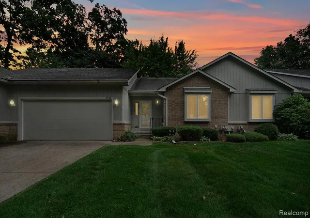 Condo for sale at 5439 Hickory Cir, Flushing, MI 48433 | MLS# 20261070165