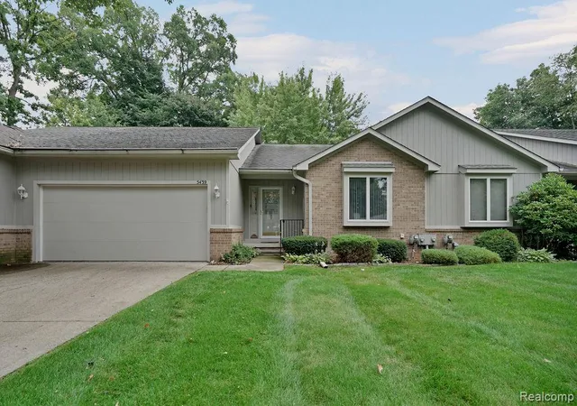 Photo 2 of Condo for sale at 5439 Hickory Cir, Flushing, MI 48433 | MLS# 20261070165 | Listing updated on 2026-09-06