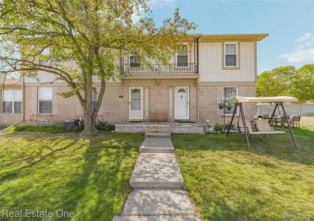 Photo 2 of Condo for sale at 35367 Tall Oaks Dr, Sterling Heights, MI 48312 | MLS# 20261070171 | Listing updated on 2026-09-02