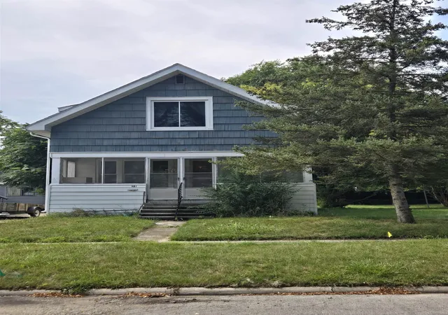 Photo 1 of Single family home for sale at 907 N Court Ave, Alma, MI 48801 | MLS# 79080073083 | Listing updated on 2026-09-08