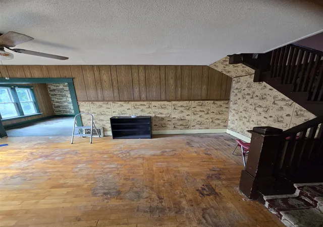 Photo 3 of Single family home for sale at 907 N Court Ave, Alma, MI 48801 | MLS# 79080073083 | Listing updated on 2026-09-08
