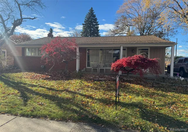 Photo 1 of Single family home for sale at 32075 Saint Annes Dr, Warren, MI 48092 | MLS# 20261070177 | Listing updated on 2026-09-02