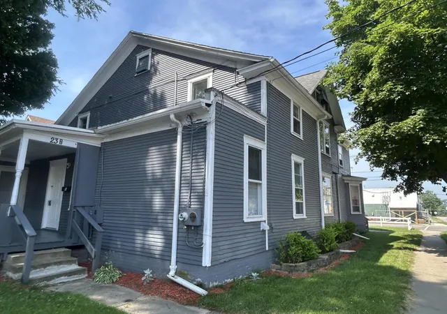 Photo 3 of Single family home for sale at 23 N 5th Street, Niles, MI 49120 | MLS# 69026046344 | Listing updated on 2026-09-04