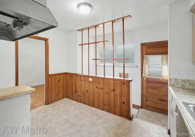 Photo 4 of Single family home for sale at 24500 Rosewood St, Oak Park, MI 48237 | MLS# 20261070178 | Listing updated on 2026-09-05