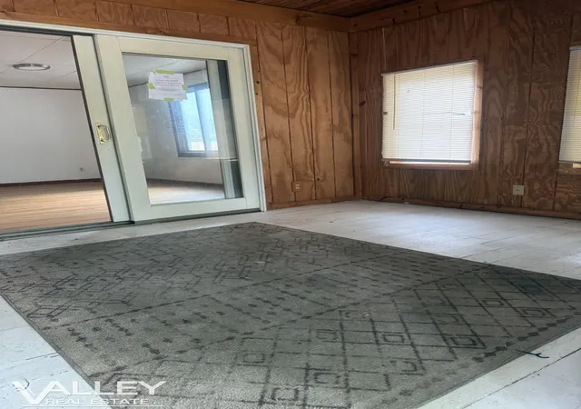 Photo 3 of Single family home for sale at 3326 Court St, Saginaw City Saginaw, MI 48602 | MLS# 61050220434 | Listing updated on 2026-09-14