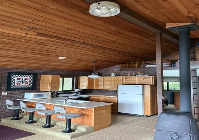 Photo 4 of Single family home for sale at 593 N 72nd Avenue, Hart, MI 49420 | MLS# 71026046347 | Listing updated on 2026-10-13