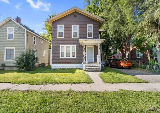 Photo 1 of Multi family home for sale at 327 Van Buren St, Jackson, MI 49201 | MLS# 55026046349 | Listing updated on 2026-09-12