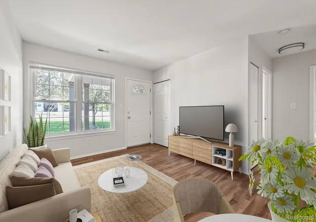 Listing Photo 5 - Condo for sale in building located at 230 Plymouth Rd, Plymouth, MI 48170