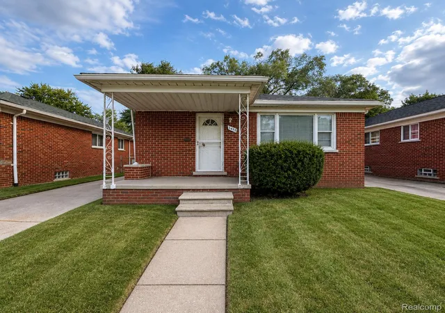 Photo 1 of Single family home for sale at 7140 Iowa St, Hamtramck, MI 48212 | MLS# 20261070191 | Listing updated on 2026-09-02