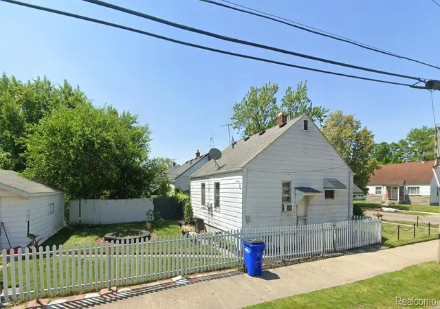 Photo 2 of Single family home for sale at 20320 Dresden St, Detroit, MI 48205 | MLS# 20261070194 | Listing updated on 2026-09-09