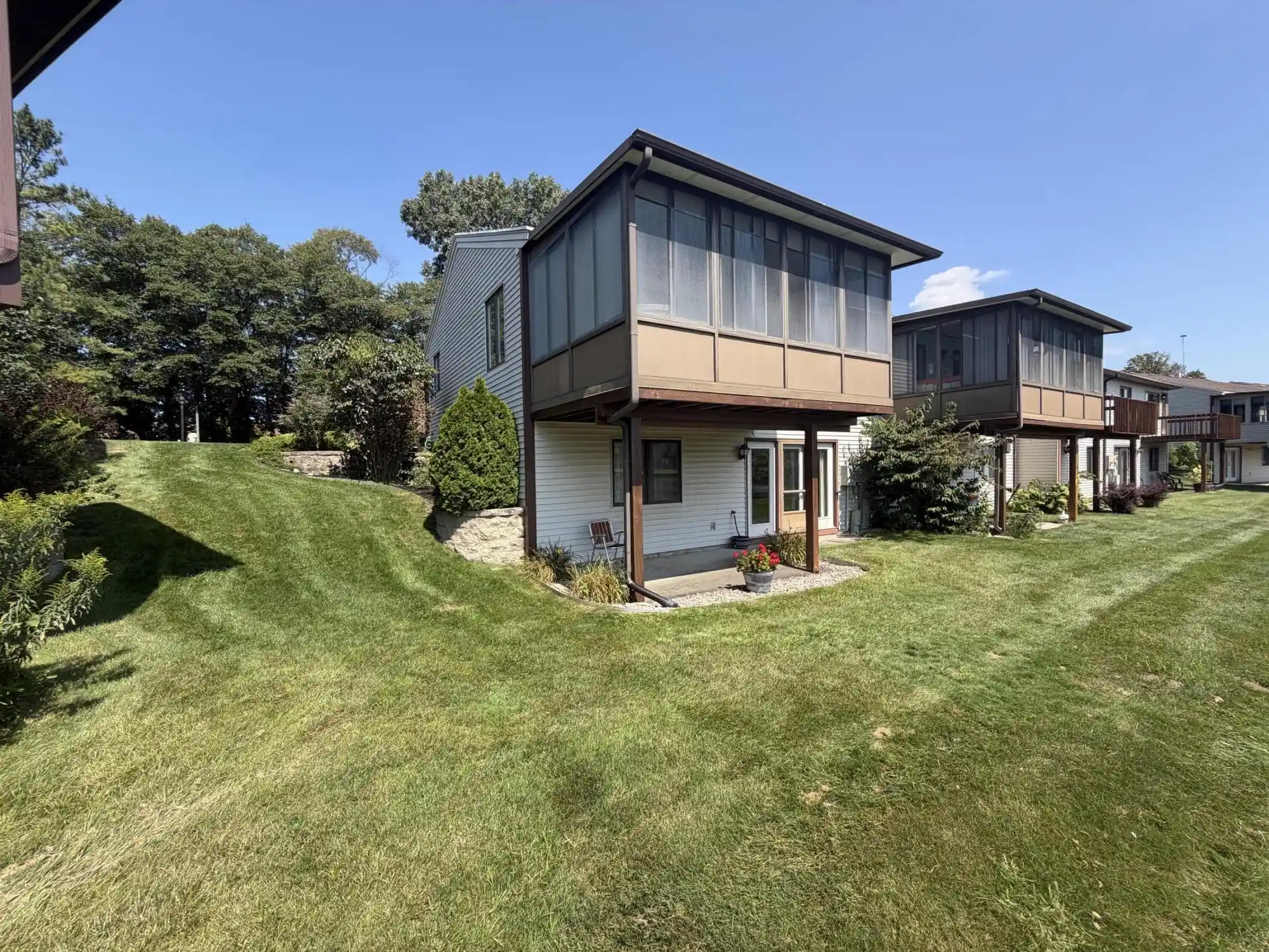 Listing Photo 17 - Condo for sale in 1136 SW Bayshore Dr located at 1136 SW Bayshore Dr, Byron Center, MI 49315 - Unit 1136 SW Bayshore Dr