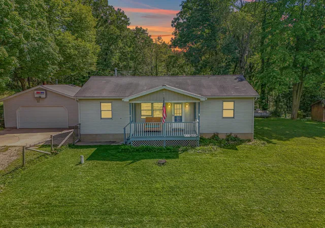 Single family home for sale at 11441 Crampton Rd, Hillsdale, MI 49242 | MLS# 53026046371