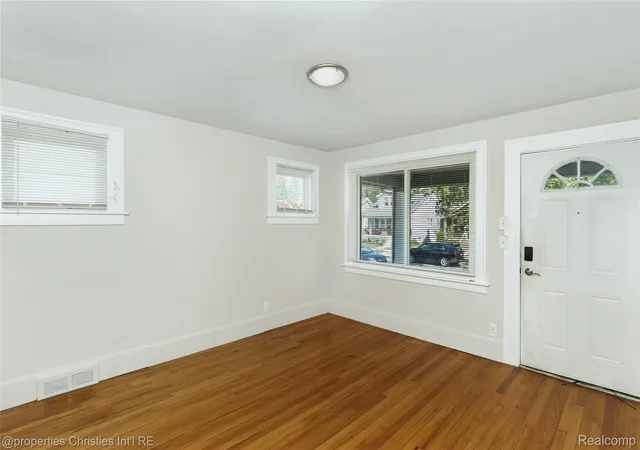 Photo 3 of Single family home for sale at 316 Spencer St, Ferndale, MI 48220 | MLS# 20261070207 | Listing updated on 2026-09-02