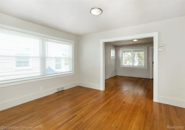 Photo 4 of Single family home for sale at 316 Spencer St, Ferndale, MI 48220 | MLS# 20261070207 | Listing updated on 2026-09-02