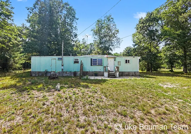 Photo 2 of Single family home for sale at 12265 190th Avenue, Big Rapids, MI 49307 | MLS# 71026046380 | Listing updated on 2026-09-01