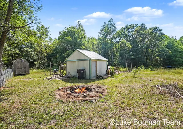 Photo 3 of Single family home for sale at 12265 190th Avenue, Big Rapids, MI 49307 | MLS# 71026046380 | Listing updated on 2026-09-01